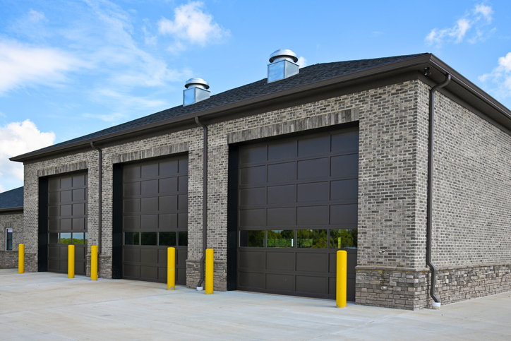 Questions to Ask Before Hiring Commercial Overhead Door Services