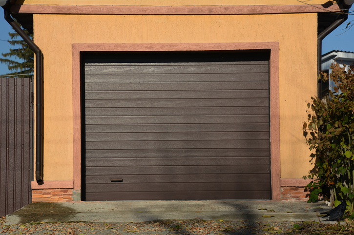 How Maintenance Services Extend Garage Door Life