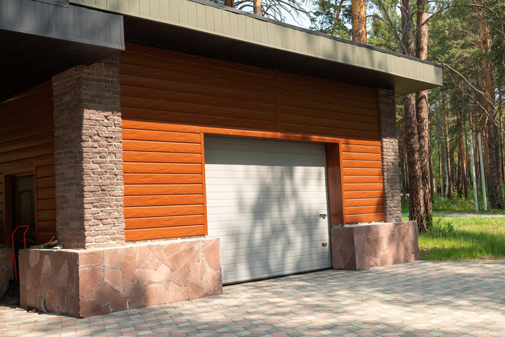 Why Seasonal Garage Door Maintenance Is Essential